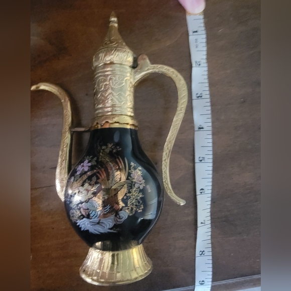 Gorgeous teapot from Istanbul, Turkey. Excellent condition. - Picture 8 of 8